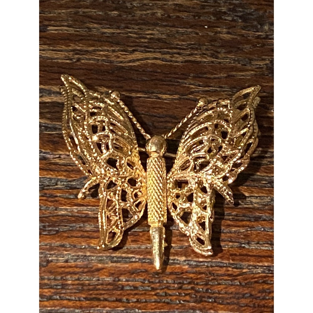 Monet Butterfly Brooch Pin Gold Tone Textured Filigree Vintage Signed
